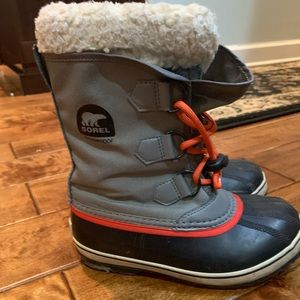 Sorel kids winter boots